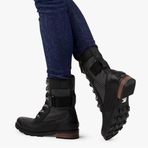 Sorel Black Leather Emelie Conquest Combat Boots Lace Up with Side Zip 9.5